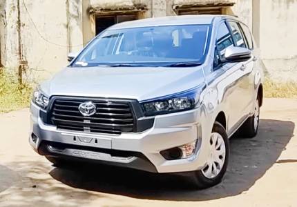 Crysta 7 Seater Car in Chandigarh